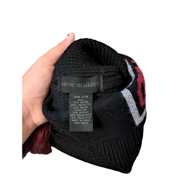 Steve Madden Rayon Black Red White Hat Puff Beanie Women's - Picture 3 of 3
